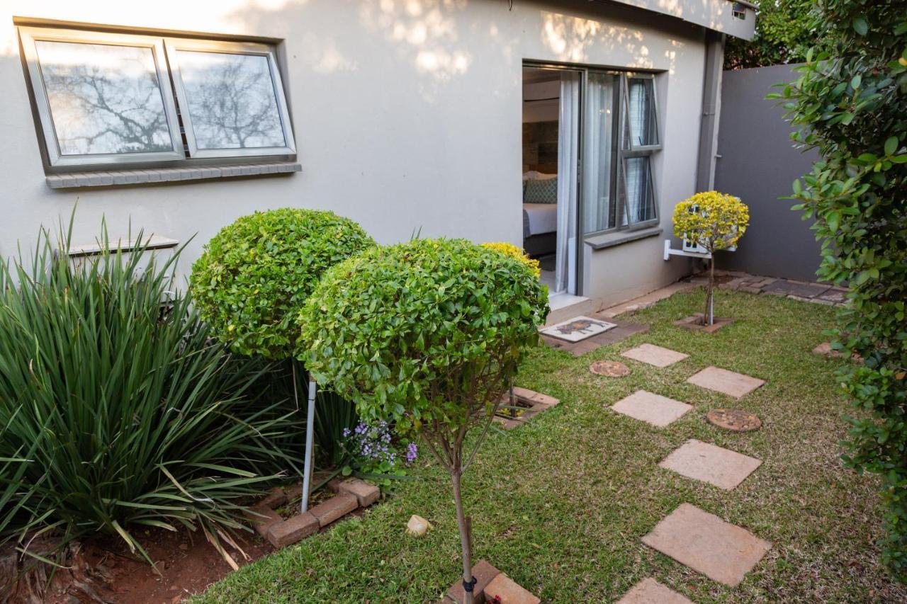 Glen Maine Guest House Претория Экстерьер фото