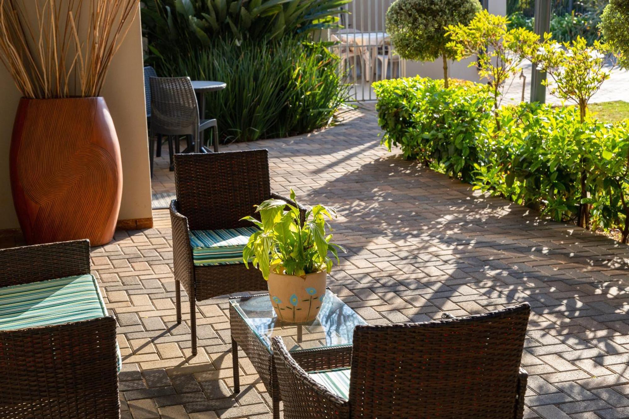 Glen Maine Guest House Претория Экстерьер фото