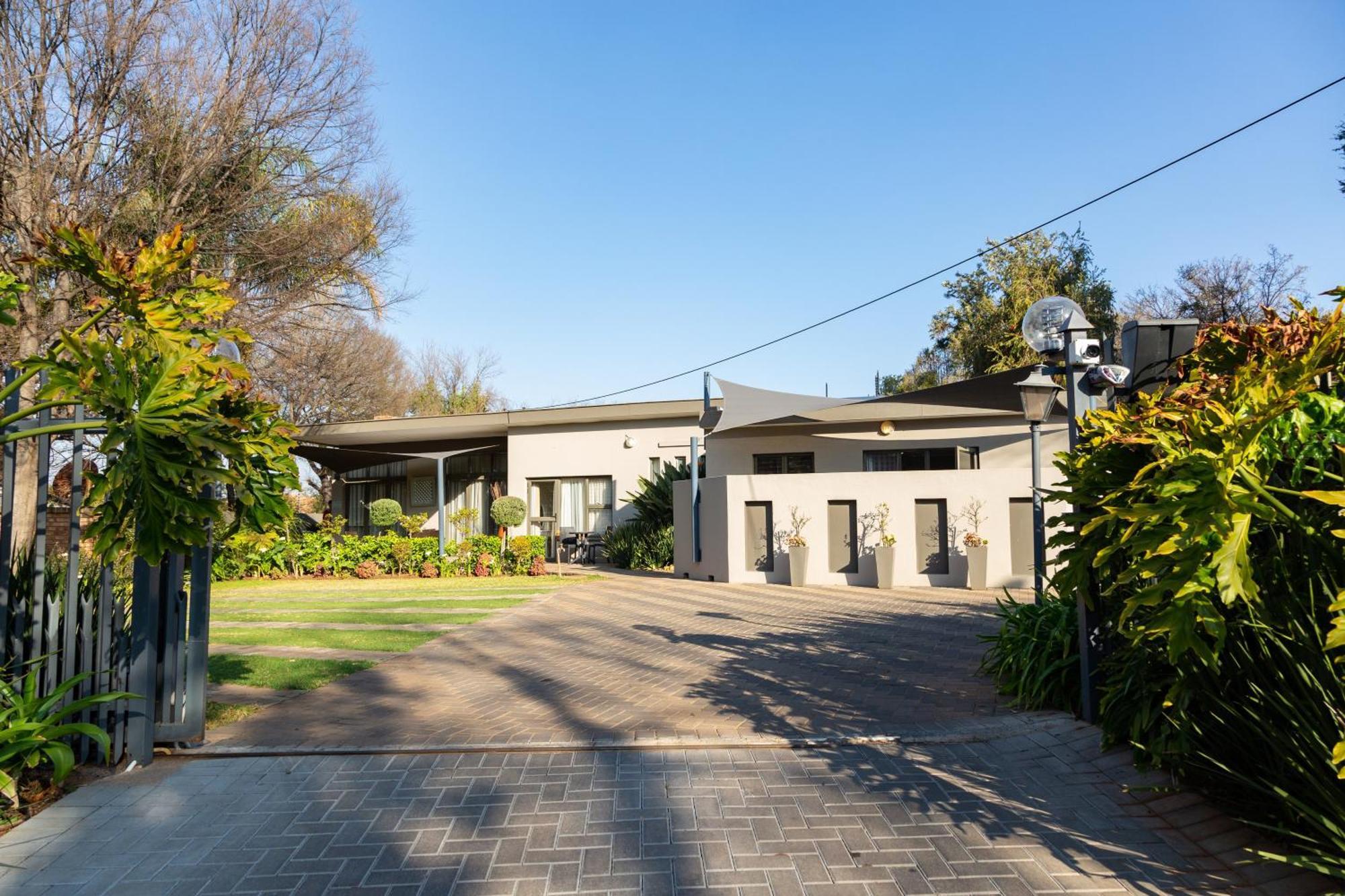 Glen Maine Guest House Претория Экстерьер фото